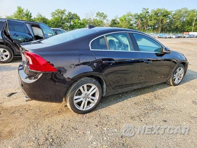 Trzecie zdjęcie samochodu z tyłu: 2013 VOLVO S60 T5 VIN:YV1612FS1D2177267 - miniatura