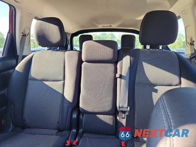 Zdjęcie 10 z 13 samochodu: 2019 NISSAN PATHFINDER SV VIN:5N1DR2MM0KC585871 - miniatura