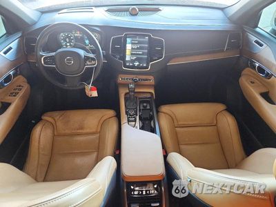 Zdjęcie 8 z 13 samochodu: 2016 VOLVO XC90 T6 VIN:YV4A22PN3G1002225 - miniatura