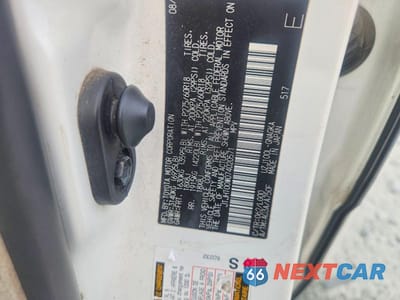 Zdjęcie 13 z 13 samochodu: 2007 LEXUS LX 470 VIN:JTJHT00W074020571 - miniatura
