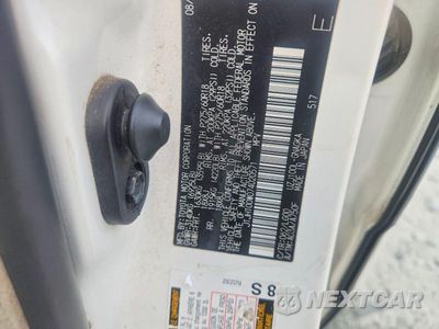 Zdjęcie 13 z 13 samochodu: 2007 LEXUS LX 470 VIN:JTJHT00W074020571 - miniatura
