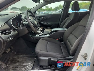 Zdjęcie 7 z 12 samochodu: 2019 CHEVROLET MALIBU LS VIN:1G1ZB5ST2KF185117 - miniatura