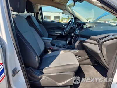 Zdjęcie 7 z 13 samochodu: 2017 FORD ESCAPE SE VIN:1FMCU9GD5HUC44760 - miniatura