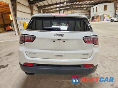 Zdjęcie 6 z 13 samochodu: 2024 JEEP COMPASS LATITUDE VIN:3C4NJDBN1RT138567 - miniatura