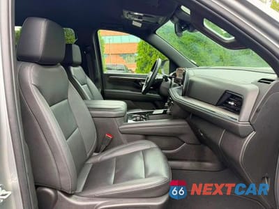 Zdjęcie 6 z 14 samochodu: 2025 CHEVROLET SUBURBAN K1500 Z71 VIN:1GNS6DRDXSR318590 - miniatura