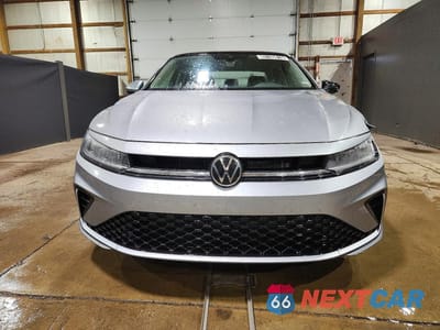 Piąte zdjęcie samochodu w środku: 2026 VOLKSWAGEN JETTA SE VIN:3VW7W7BU4TM042661 - miniatura