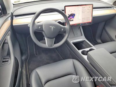 Zdjęcie 8 z 13 samochodu: 2024 TESLA MODEL Y VIN:7SAYGDEEXRA233618 - miniatura