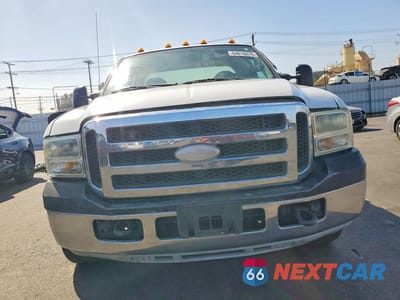 Piąte zdjęcie samochodu w środku: 2007 FORD F350 SRW SUPER DUTY VIN:1FDWX34P17EB43031 - miniatura