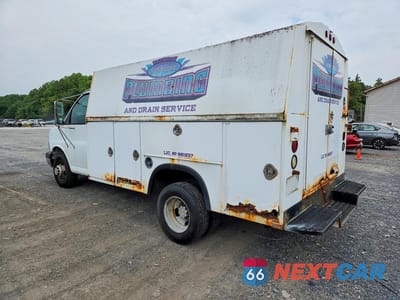 Drugie zdjęcie samochodu z przodu: 2004 CHEVROLET EXPRESS G3500 VIN:1GBJG31U341165841 - miniatura
