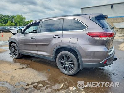 Drugie zdjęcie samochodu z przodu: 2019 TOYOTA HIGHLANDER SE VIN:5TDJZRFH9KS572440 - miniatura