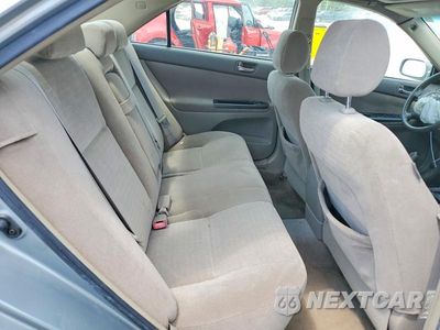 Zdjęcie 10 z 12 samochodu: 2006 TOYOTA CAMRY LE VIN:JTDBE30KX63062171 - miniatura