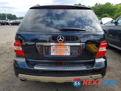 Zdjęcie 6 z 13 samochodu: 2007 MERCEDES-BENZ ML 500 VIN:4JGBB75E77A199774 - miniatura