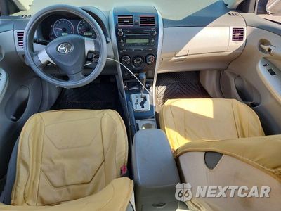 Zdjęcie 8 z 14 samochodu: 2010 TOYOTA COROLLA LE VIN:2T1BU4EE4AC520265 - miniatura
