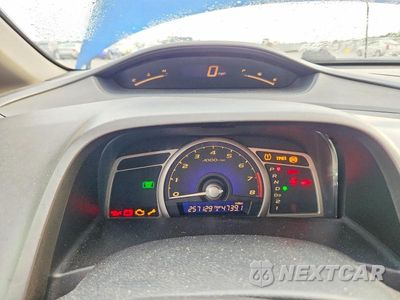 Zdjęcie 9 z 13 samochodu: 2010 HONDA CIVIC LX VIN:2HGFA1F58AH323064 - miniatura