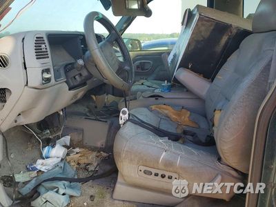 Zdjęcie 7 z 13 samochodu: 1995 CHEVROLET TAHOE K1500 VIN:3GNEK18K4SG109868 - miniatura
