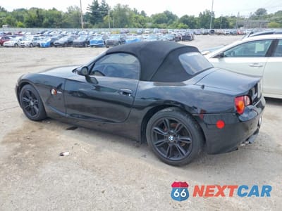 Drugie zdjęcie samochodu z przodu: 2003 BMW Z4 2.5 VIN:4USBT33453LS40268 - miniatura