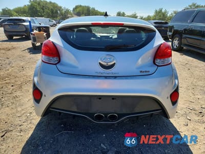 Zdjęcie 6 z 12 samochodu: 2017 HYUNDAI VELOSTER TURBO VIN:KMHTC6AE9HU308494 - miniatura