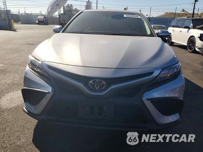 Piąte zdjęcie samochodu w środku: 2022 TOYOTA CAMRY SE VIN:4T1G11AK8NU673289 - miniatura