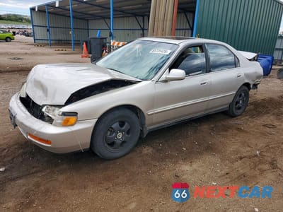 1997 HONDA ACCORD 4D SE 1HGCD5603VA062498 - główne zdjęcie licytacji z USA - miniatura