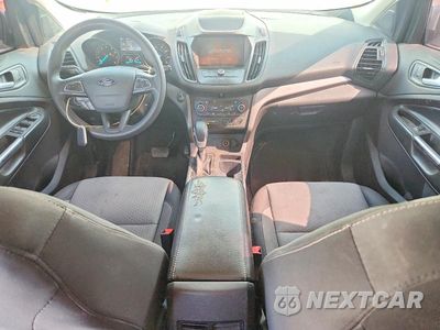 Zdjęcie 8 z 13 samochodu: 2019 FORD ESCAPE SE VIN:1FMCU9GD0KUA89140 - miniatura