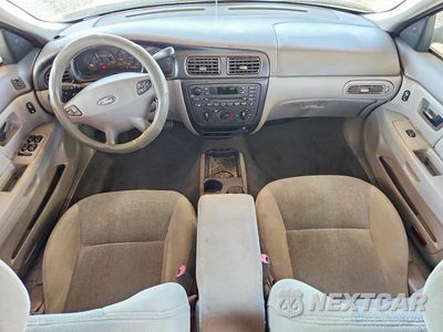 Zdjęcie 8 z 12 samochodu: 2002 FORD TAURUS SES VIN:1FAFP55272A221496 - miniatura