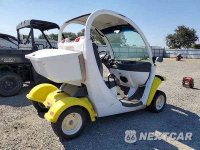 Czwarte zdjęcie samochodu z boku: 2001 GLOBAL ELECTRIC MOTORS 825 VIN:5ASAG27441F015745 - miniatura