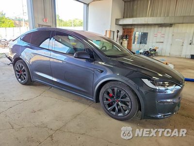 Czwarte zdjęcie samochodu z boku: 2023 TESLA MODEL X VIN:7SAXCBE69PF426265 - miniatura
