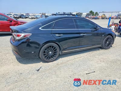 Trzecie zdjęcie samochodu z tyłu: 2016 HYUNDAI SONATA HYBRID LIMITED VIN:KMHE34L11GA033534 - miniatura