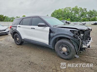 Czwarte zdjęcie samochodu z boku: 2024 FORD EXPLORER POLICE INTERCEPTOR VIN:1FM5K8AB6RGA30473 - miniatura
