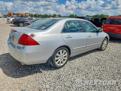 Trzecie zdjęcie samochodu z tyłu: 2006 HONDA ACCORD EX VIN:1HGCM66866A000039 - miniatura