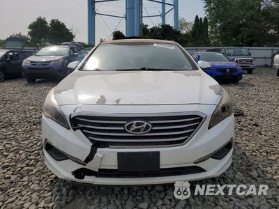 Piąte zdjęcie samochodu w środku: 2017 HYUNDAI SONATA SE VIN:5NPE24AF1HH472894 - miniatura