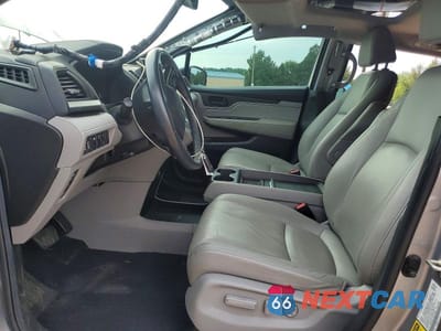 Zdjęcie 7 z 13 samochodu: 2019 HONDA ODYSSEY EXL VIN:5FNRL6H71KB112362 - miniatura