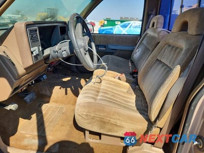 Zdjęcie 7 z 12 samochodu: 1992 CHEVROLET GMT-400 C3500 VIN:1GCGC34F8NE162118 - miniatura