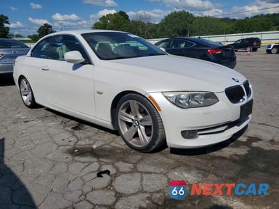 Czwarte zdjęcie samochodu z boku: 2011 BMW 328 I VIN:WBADW3C56BE537855 - miniatura