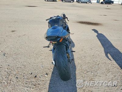 Czwarte zdjęcie samochodu z boku: 2003 HONDA CBR600 RR VIN:JH2PC37033M004934 - miniatura