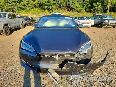 Piąte zdjęcie samochodu w środku: 2018 TESLA MODEL S VIN:5YJSA1E23JF282952 - miniatura