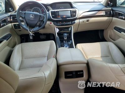 Zdjęcie 8 z 12 samochodu: 2017 HONDA ACCORD EXL VIN:1HGCR3F07HA003691 - miniatura