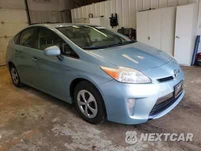 Czwarte zdjęcie samochodu z boku: 2013 TOYOTA PRIUS THREE VIN:JTDKN3DU1D5663580 - miniatura