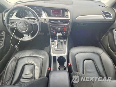 Zdjęcie 8 z 12 samochodu: 2016 AUDI A4 PREMIUM S-LINE VIN:WAUAFAFL4GN001401 - miniatura
