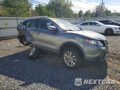 Czwarte zdjęcie samochodu z boku: 2019 NISSAN ROGUE SPORT SV VIN:JN1BJ1CR8KW346807 - miniatura
