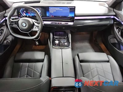 Zdjęcie 8 z 12 samochodu: 2027 BMW 540 XI VIN:WBA63FJ06VCY13073 - miniatura