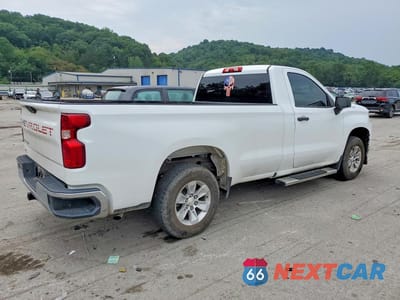 Trzecie zdjęcie samochodu z tyłu: 2020 CHEVROLET SILVERADO C1500 VIN:3GCNWAEF6LG283141 - miniatura