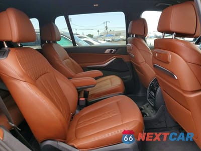 Zdjęcie 11 z 13 samochodu: 2025 BMW X7 XDRIVE40I VIN:5UX23EM05S9W26471 - miniatura