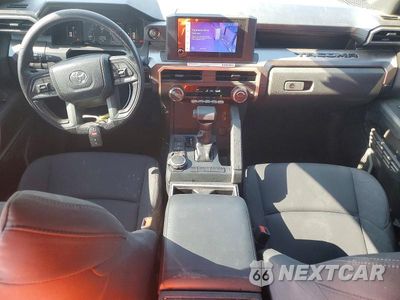 Zdjęcie 8 z 12 samochodu: 2024 TOYOTA TACOMA SR5 VIN:3TMLB5JN6RM021539 - miniatura