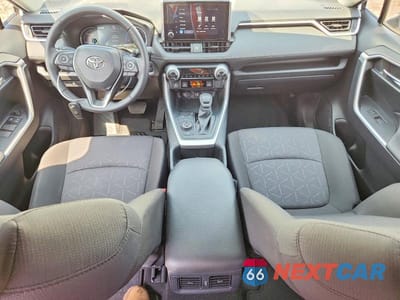 Zdjęcie 8 z 13 samochodu: 2025 TOYOTA RAV4 HYBRID XLE VIN:JTMRWRFV8SD311989 - miniatura