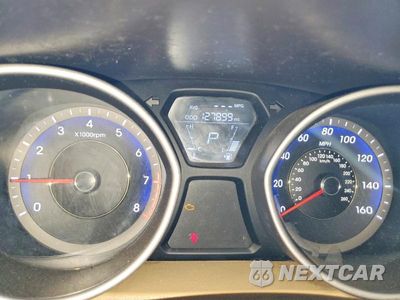 Zdjęcie 9 z 12 samochodu: 2011 HYUNDAI ELANTRA LIMITED VIN:KMHDH4AE4BU119608 - miniatura