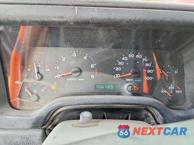Zdjęcie 9 z 12 samochodu: 2005 JEEP WRANGLER / TJ SE VIN:1J4FA29S35P354868 - miniatura