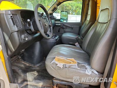Zdjęcie 7 z 13 samochodu: 2017 GMC SAVANA BOX TRUCK VIN:1GD37TCG7H1903508 - miniatura