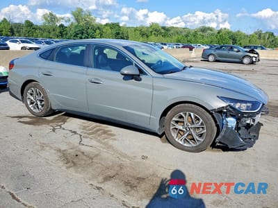 Czwarte zdjęcie samochodu z boku: 2023 HYUNDAI SONATA SEL VIN:KMHL64JA9PA301585 - miniatura