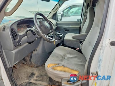 Zdjęcie 7 z 13 samochodu: 2006 FORD ECONOLINE E150 VAN VIN:1FTRE14W86DA41717 - miniatura